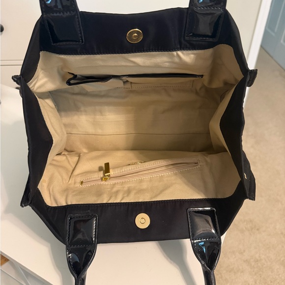 Small/mini Tory Burch Designer Tote Bag - Picture 3 of 3